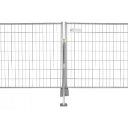 Construction fence support strut with small plate - anchoring with ground anchors