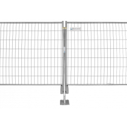 Construction fence support strut with large plate - anchoring with ground spike